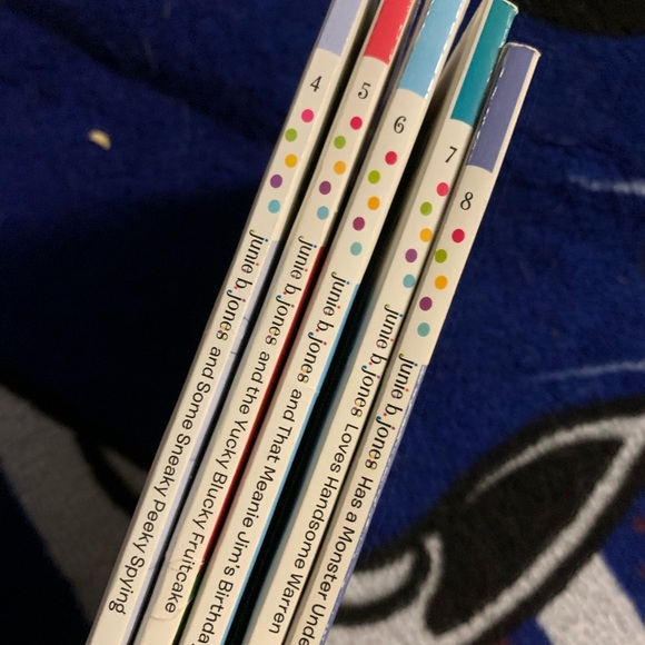 Junie B Jones 4-8 books like new - Picture 7 of 8